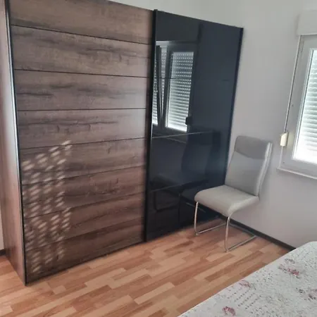 Appartement Lena *